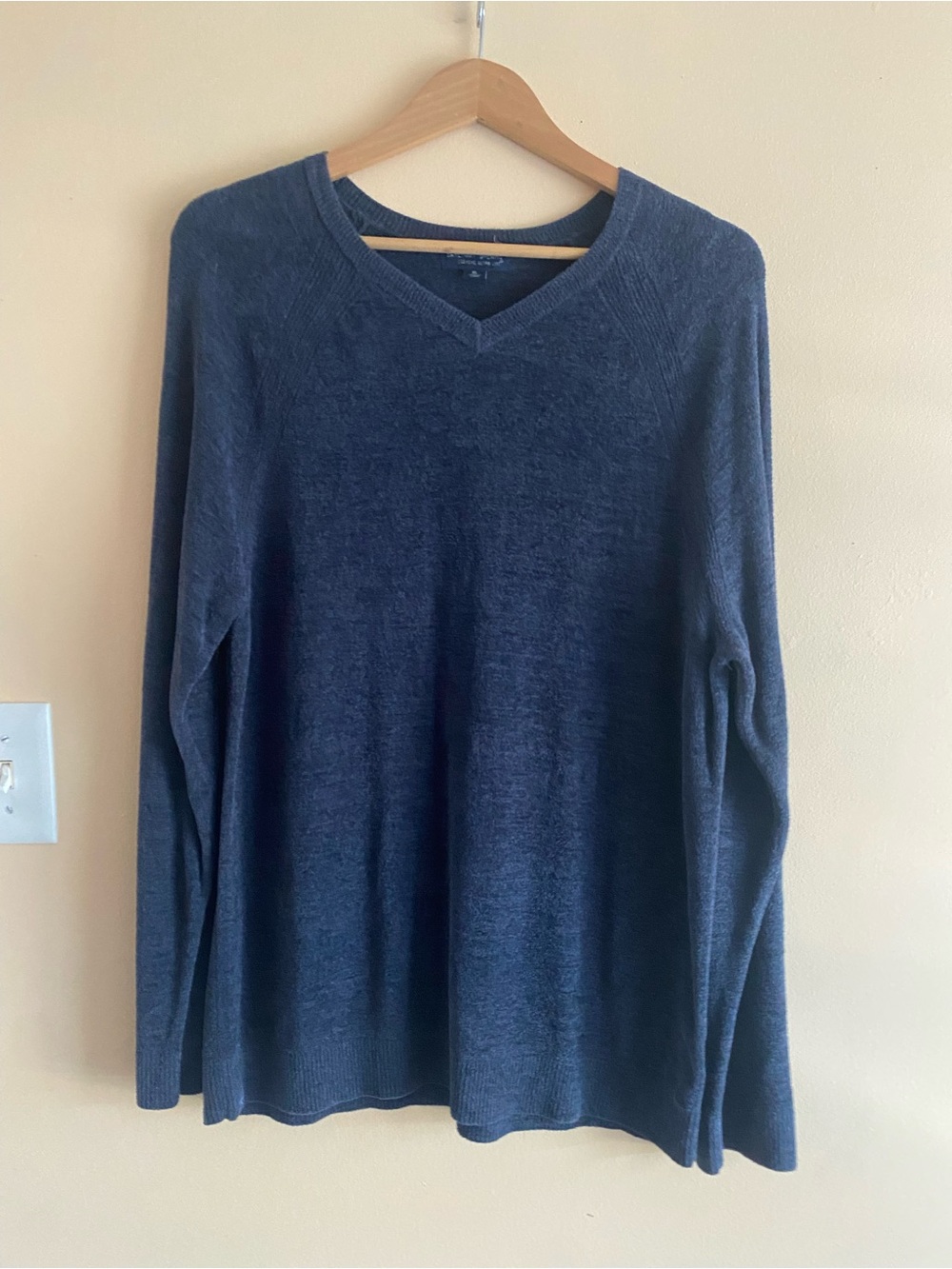 Barefoot Dreams CozyChic Ultra Lite V-Neck Sweater XL Navy Soft Knit Pullover - Picture 2 of 12